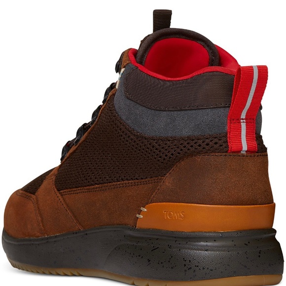 TOMS Men's Waterproof Distressed Leather Shoes - Picture 9 of 9